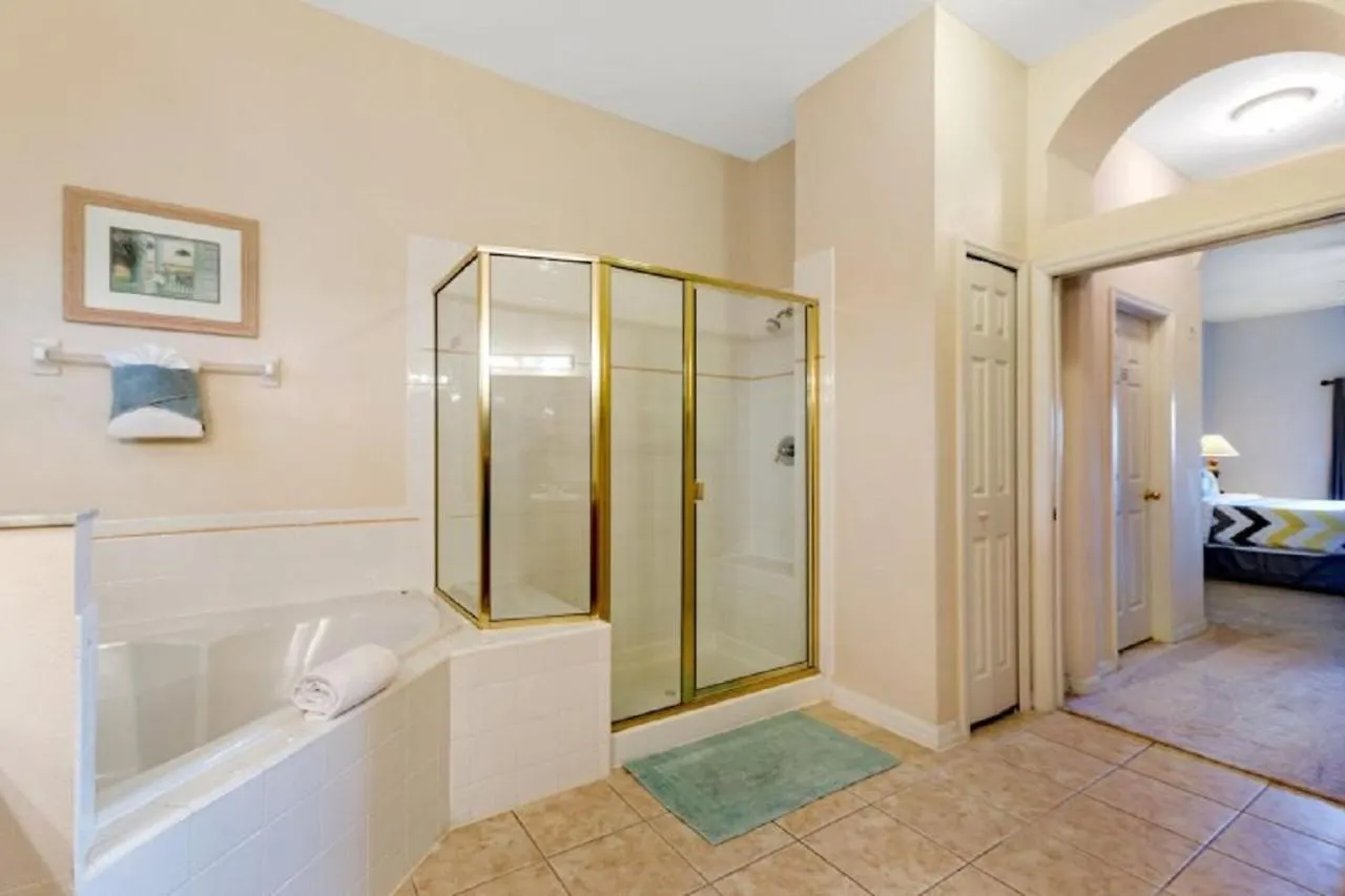 Three-Bedroom Townhome Davenport United States